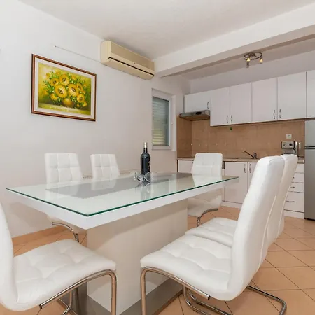 Violeta With Amazing Sea View * Makarska