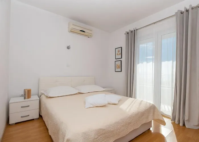 Apartman Violeta With Amazing Sea View Makarska